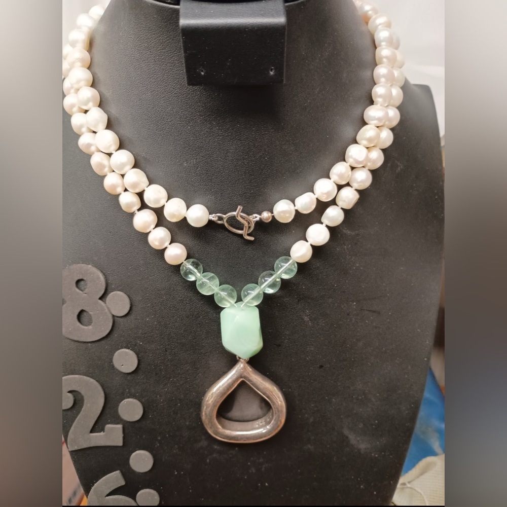 Elegant fresh water Pearls on 925 Green stone and crystal Necklace
